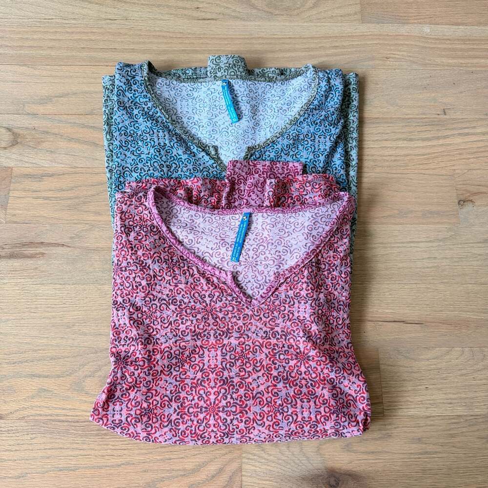 KUHL Women's Size XL Long Sleeve V-Neck Patterned Tops Bundle of 2 - Picture 12 of 12